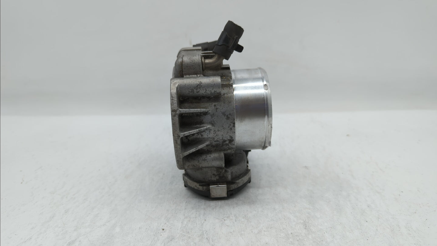 2014 Hyundai Santa Fe Throttle Body P/N:35100-2G700 Fits Fits 2011 2012 2013 2015 2016 OEM Used Auto Parts - Oemusedautopart