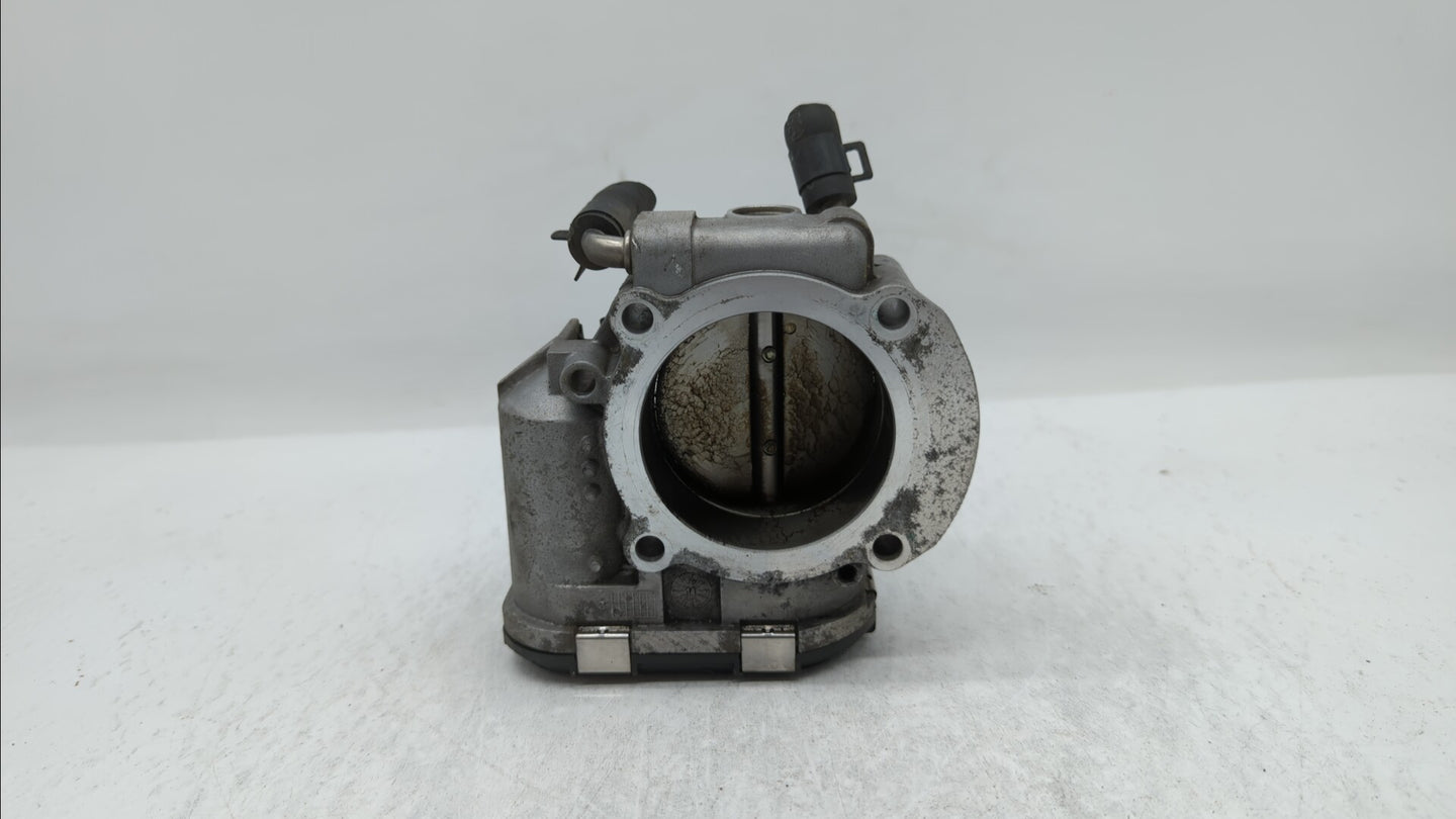 2014 Hyundai Santa Fe Throttle Body P/N:35100-2G700 Fits Fits 2011 2012 2013 2015 2016 OEM Used Auto Parts - Oemusedautopart