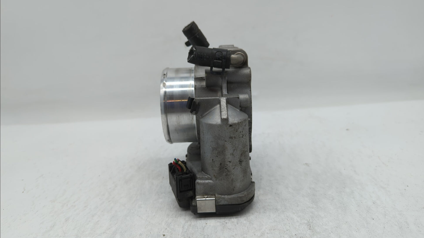 2014 Hyundai Santa Fe Throttle Body P/N:35100-2G700 Fits Fits 2011 2012 2013 2015 2016 OEM Used Auto Parts - Oemusedautopart