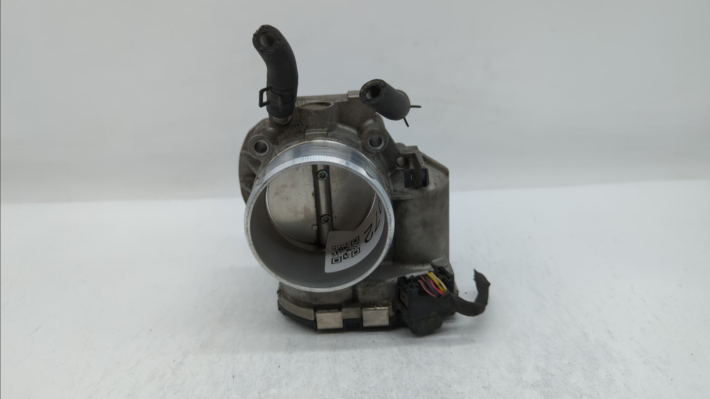 2014 Hyundai Santa Fe Throttle Body P/N:35100-2G700 Fits Fits 2011 2012 2013 2015 2016 OEM Used Auto Parts - Oemusedautopart