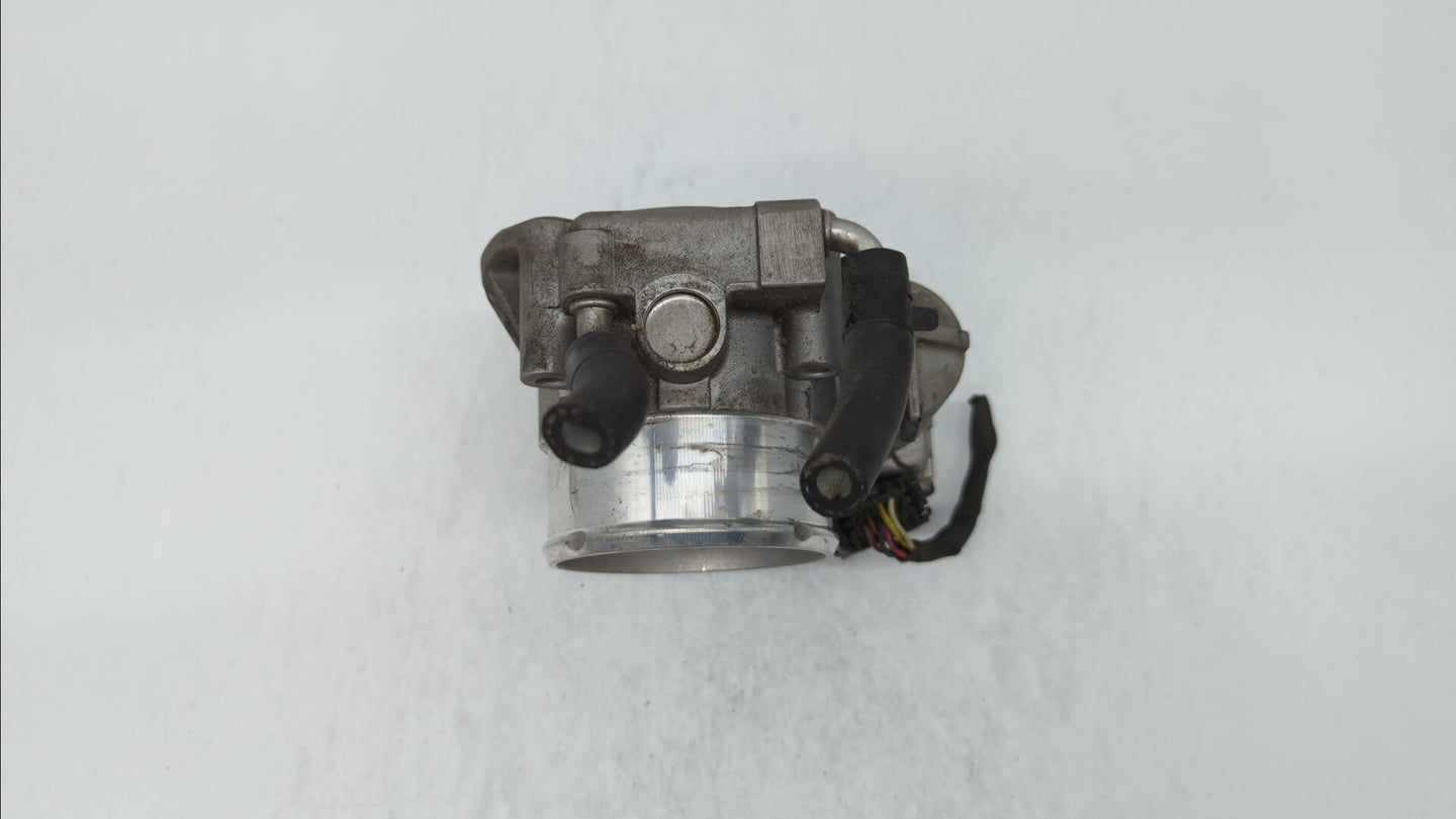 2014 Hyundai Santa Fe Throttle Body P/N:35100-2G700 Fits Fits 2011 2012 2013 2015 2016 OEM Used Auto Parts - Oemusedautopart