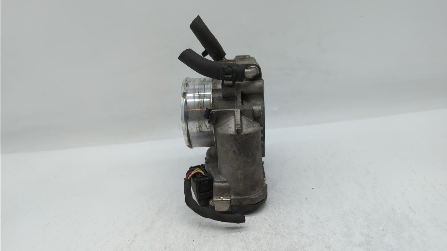 2014 Hyundai Santa Fe Throttle Body P/N:35100-2G700 Fits Fits 2011 2012 2013 2015 2016 OEM Used Auto Parts - Oemusedautopart