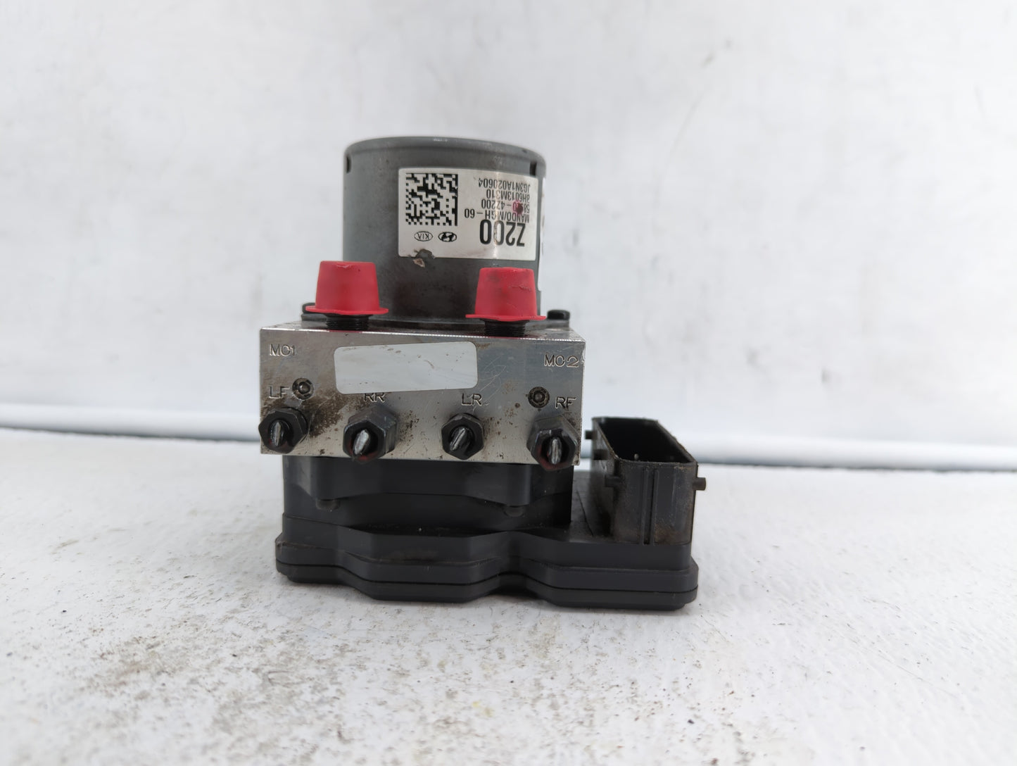 2014-2016 Hyundai Santa Fe ABS Pump Control Module Replacement Fits Fits 2014 2015 2016 OEM Used Auto Parts - Oemusedautopar