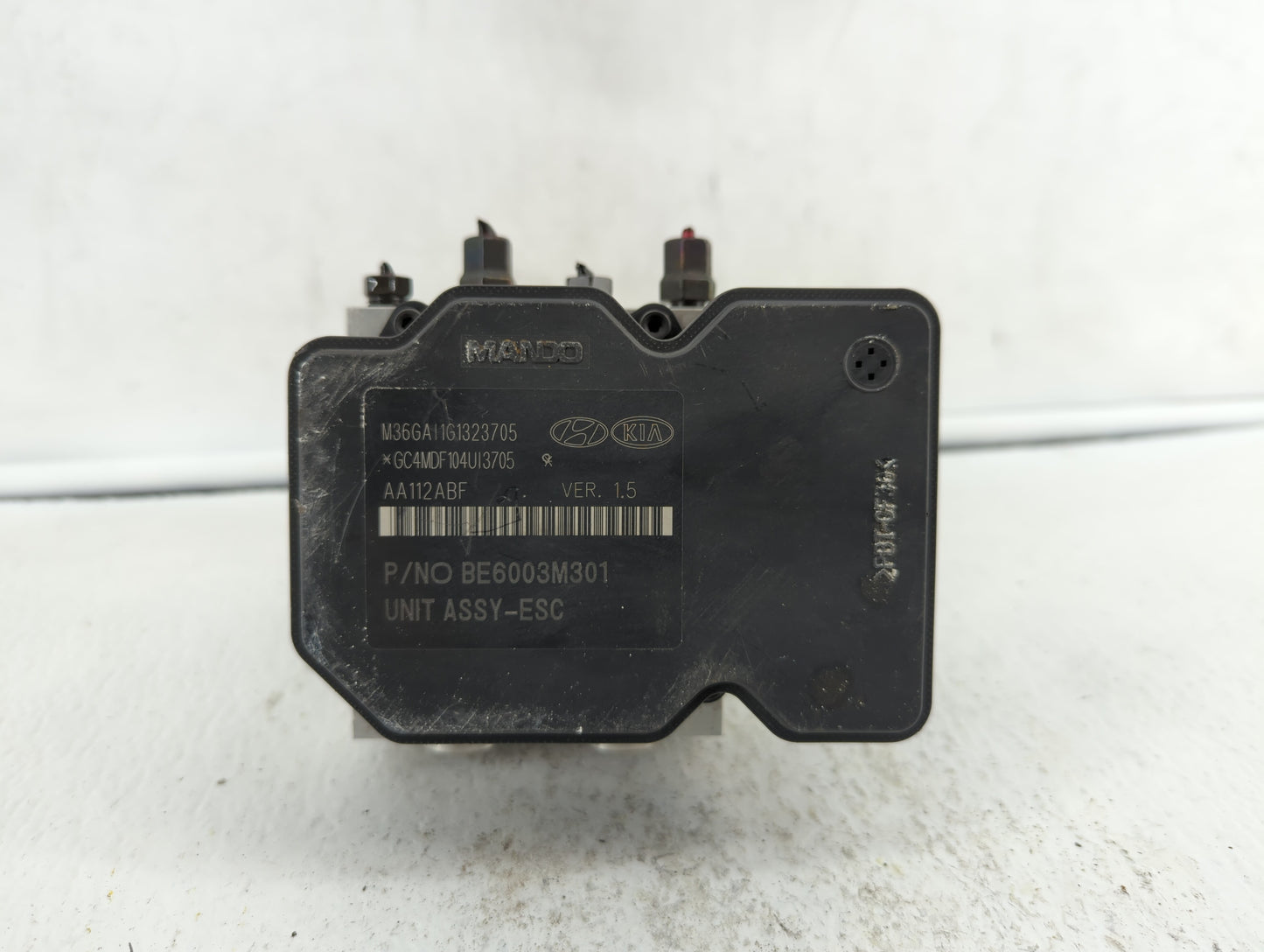 2014-2016 Hyundai Santa Fe ABS Pump Control Module Replacement Fits Fits 2014 2015 2016 OEM Used Auto Parts - Oemusedautopar