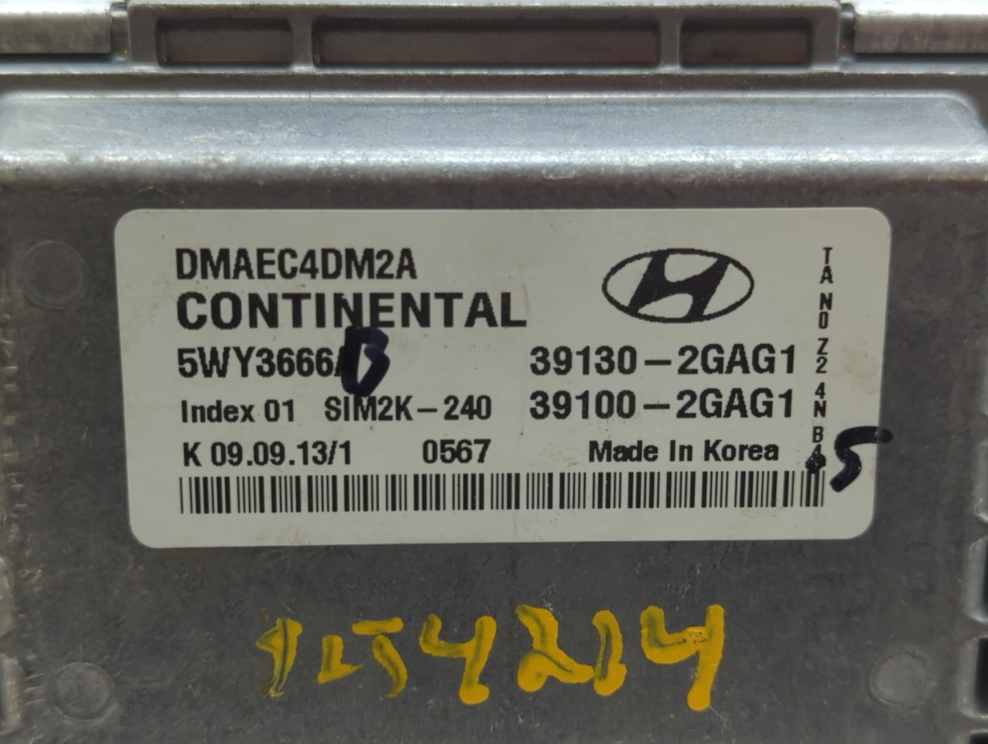 2014 Hyundai Santa Fe PCM Engine Control Computer ECU ECM PCU OEM P/N:39130-2GAG5 39130-2GAG1, 39100-2GAG1, 39130-2GAG2 Fits