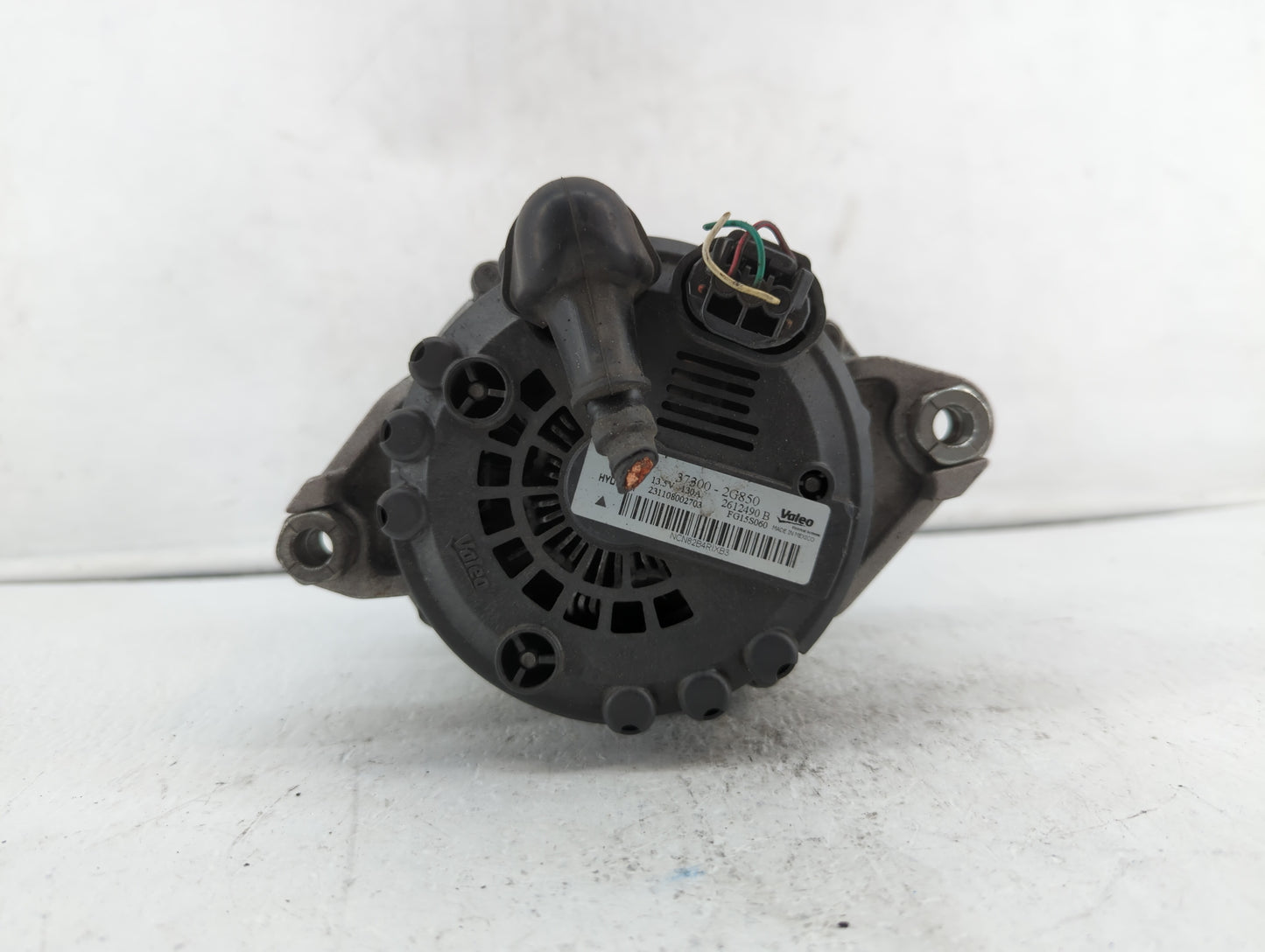 2014 Hyundai Santa Fe Alternator Replacement Generator Charging Assembly Engine OEM P/N:37300-2G850 Fits Fits 2015 OEM Used 