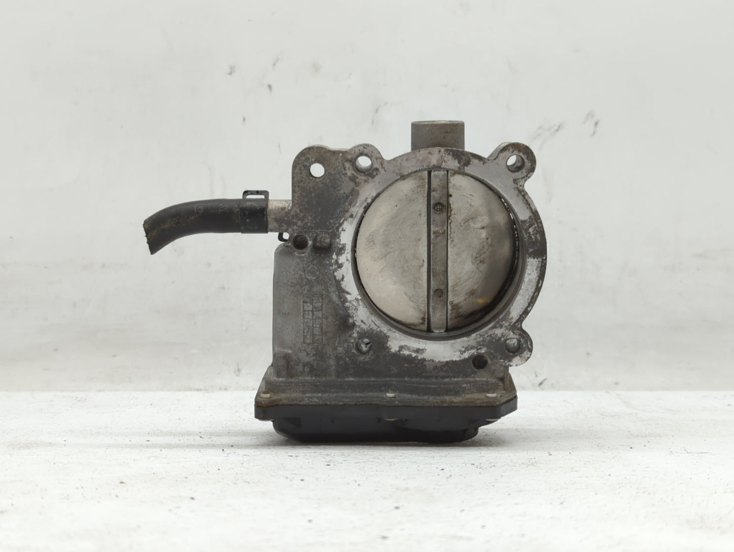 2013-2018 Hyundai Santa Fe Throttle Body P/N:35100-3CAA0 Fits Fits 2012 2013 2014 2015 2016 2017 2018 OEM Used Auto Parts - 
