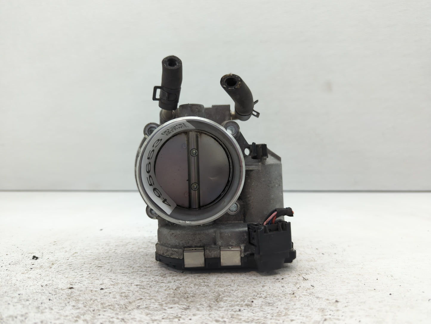 2014 Hyundai Santa Fe Throttle Body P/N:35100-2G700 Fits Fits 2011 2012 2013 2015 2016 OEM Used Auto Parts - Oemusedautopart