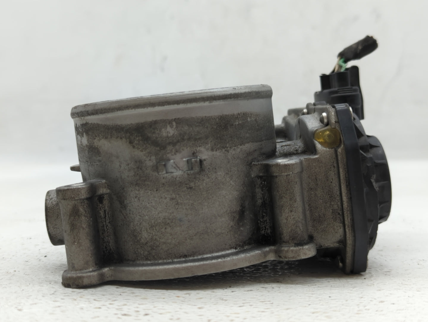 2013-2018 Hyundai Santa Fe Throttle Body P/N:35100-3CAA0 Fits Fits 2012 2013 2014 2015 2016 2017 2018 OEM Used Auto Parts - 