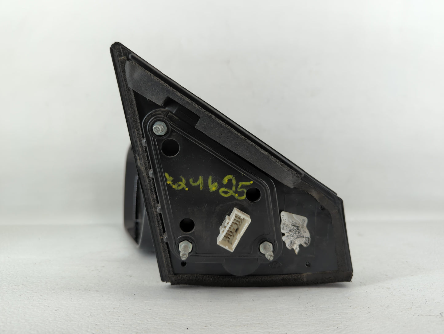 2013-2016 Hyundai Santa Fe Driver Side View Mirror - Left Door Mirror OEM Used - Oemusedautoparts1.com
