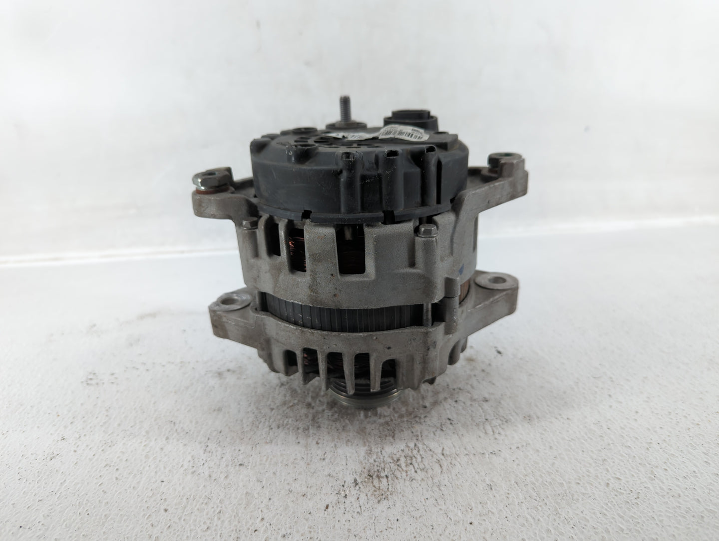 2014 Hyundai Santa Fe Alternator Replacement Generator Charging Assembly Engine OEM P/N:37300-2G850 Fits Fits 2015 OEM Used 