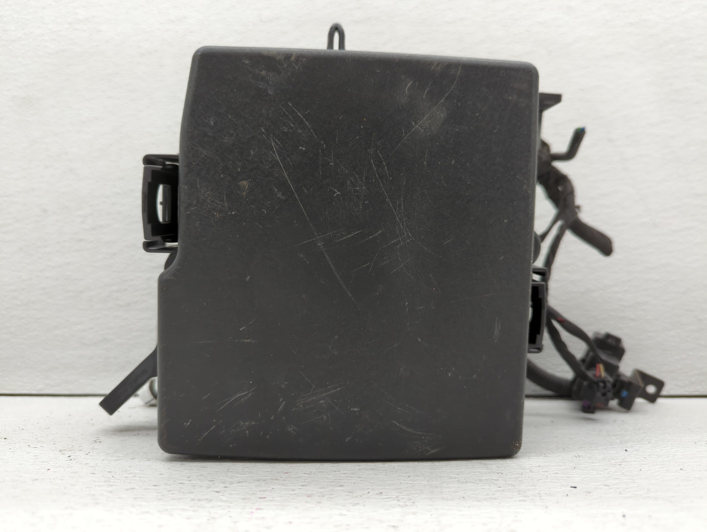 2014 Hyundai Santa Fe Fusebox Fuse Box Panel Relay Module P/N:VS912004Z271ZB Fits OEM Used Auto Parts - Oemusedautoparts1.co