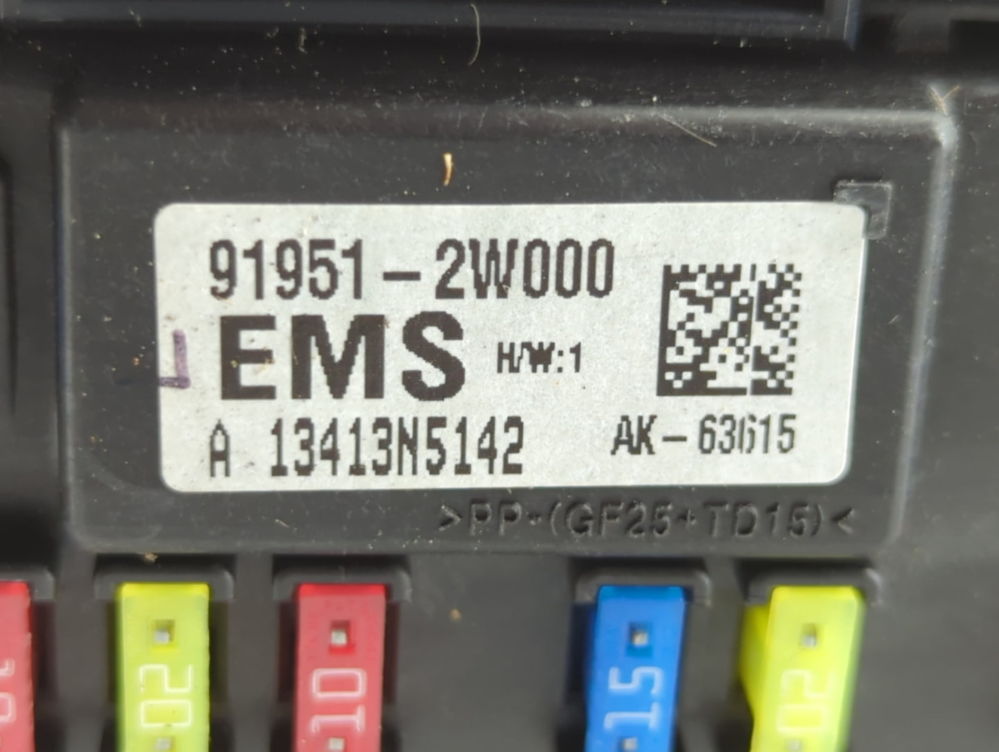 2014 Hyundai Santa Fe Fusebox Fuse Box Panel Relay Module P/N:91941-4Z010 91951-2W000 Fits OEM Used Auto Parts - Oemusedauto