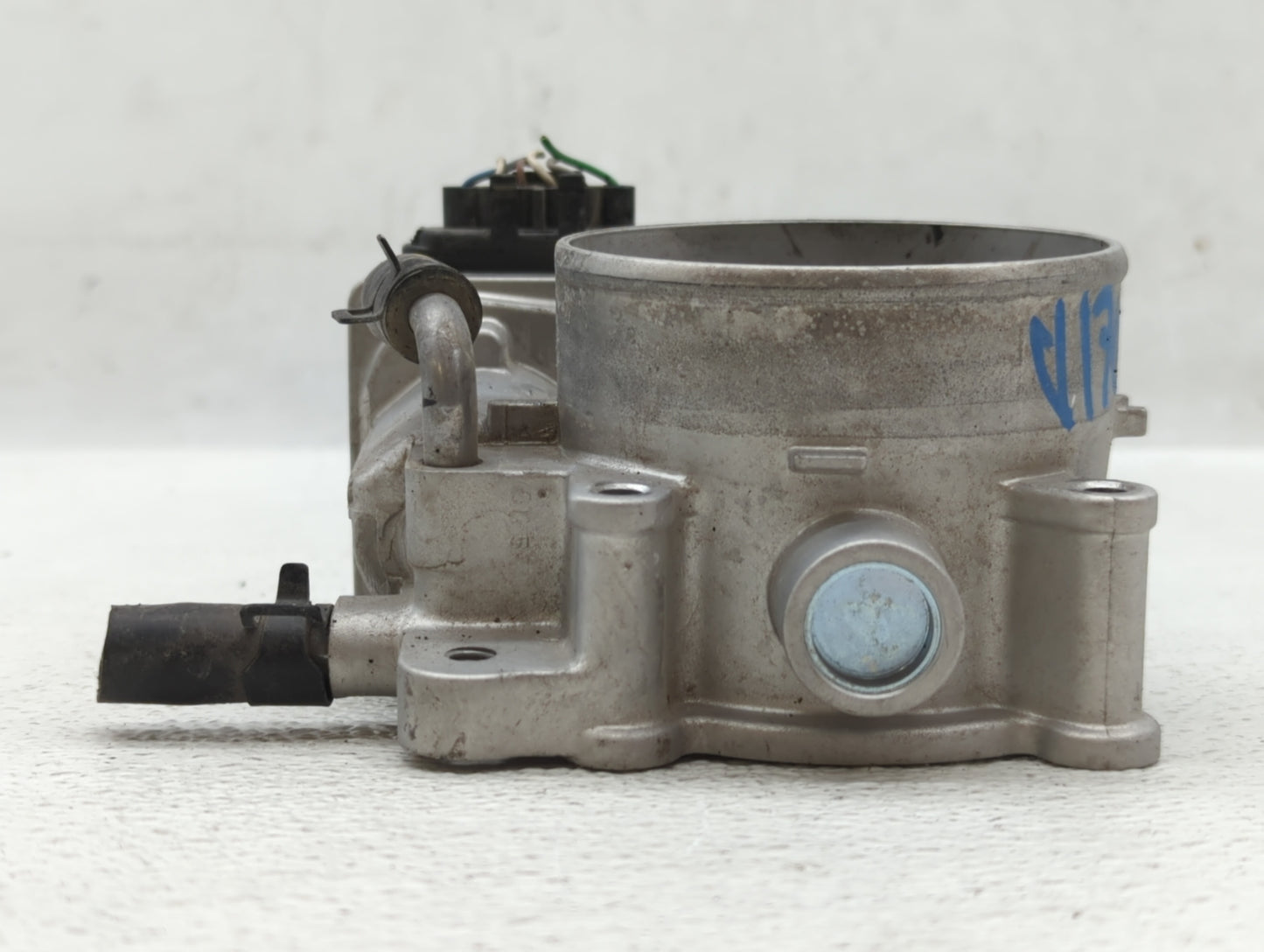 2013-2018 Hyundai Santa Fe Throttle Body P/N:35100-3CAA0 Fits Fits 2012 2013 2014 2015 2016 2017 2018 OEM Used Auto Parts - 