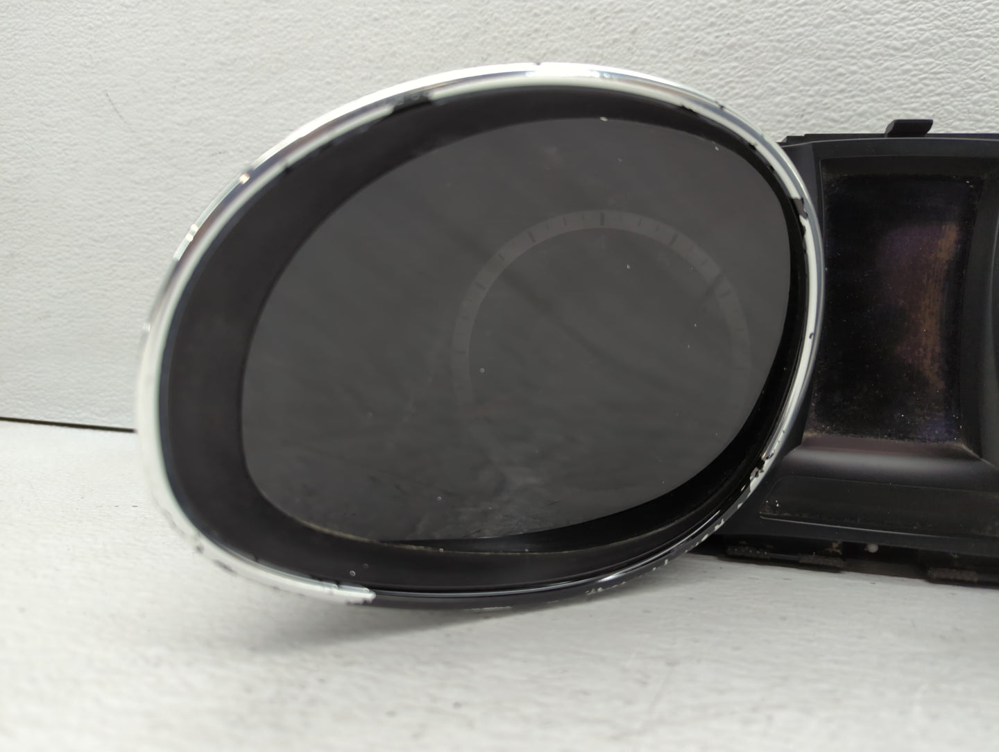 2014 Hyundai Santa Fe Instrument Cluster Speedometer Gauges P/N:94011-B8051 Fits OEM Used Auto Parts - Oemusedautoparts1.com
