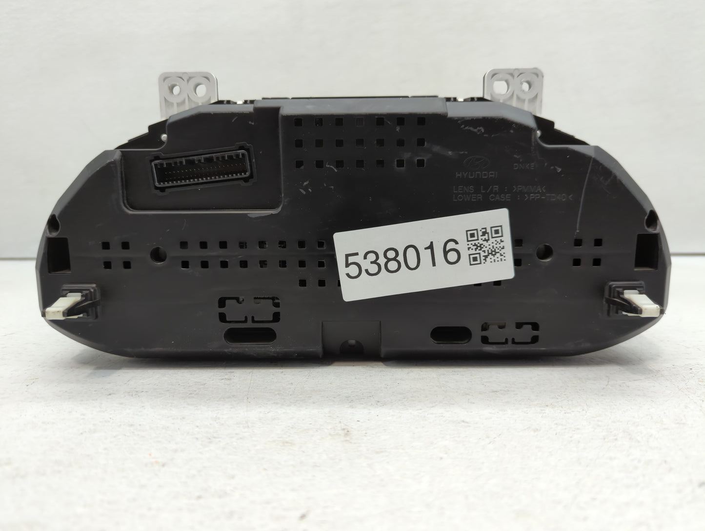 2014 Hyundai Santa Fe Instrument Cluster Speedometer Gauges P/N:94011-B8051 Fits OEM Used Auto Parts - Oemusedautoparts1.com