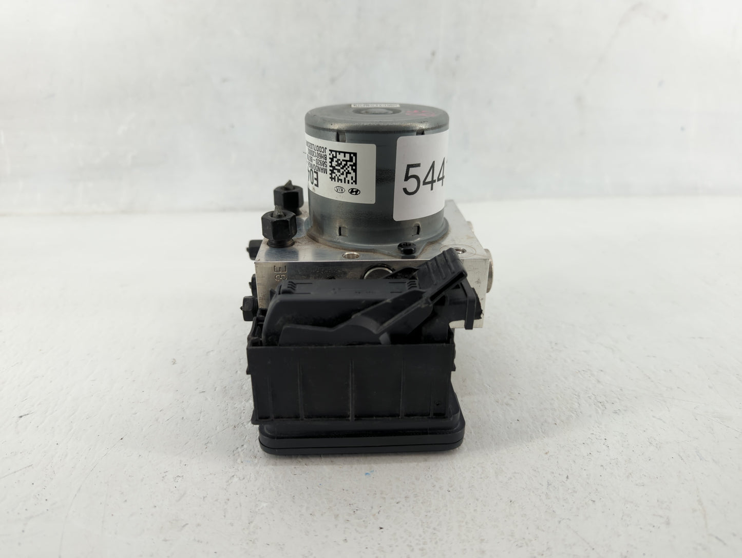 2013-2016 Hyundai Santa Fe ABS Pump Control Module Replacement P/N:58920-B8700 Fits Fits 2013 2014 2015 2016 OEM Used Auto P