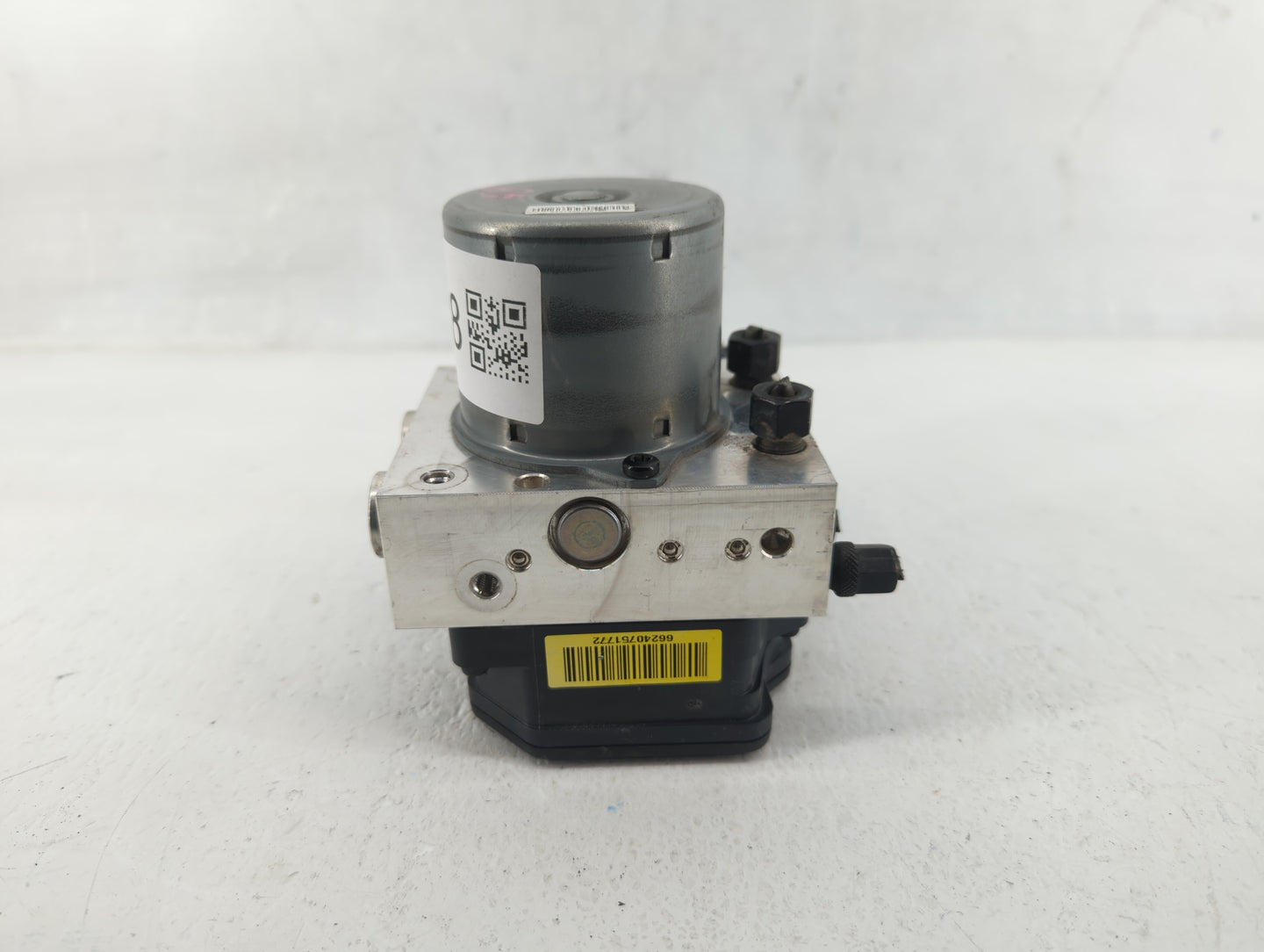 2013-2016 Hyundai Santa Fe ABS Pump Control Module Replacement P/N:58920-B8700 Fits Fits 2013 2014 2015 2016 OEM Used Auto P