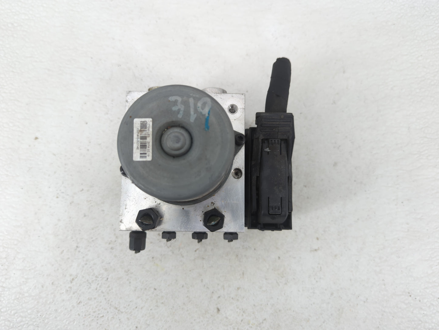 2013-2016 Hyundai Santa Fe ABS Pump Control Module Replacement P/N:58920-B8700 Fits Fits 2013 2014 2015 2016 OEM Used Auto P