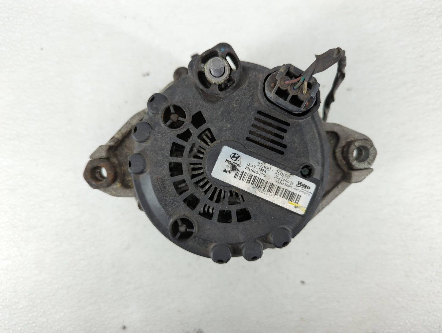 2014 Hyundai Santa Fe Alternator Replacement Generator Charging Assembly Engine OEM P/N:37300-2G850 Fits Fits 2015 OEM Used 