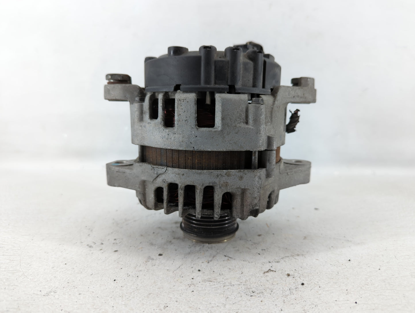 2014 Hyundai Santa Fe Alternator Replacement Generator Charging Assembly Engine OEM P/N:37300-2G850 Fits Fits 2015 OEM Used 