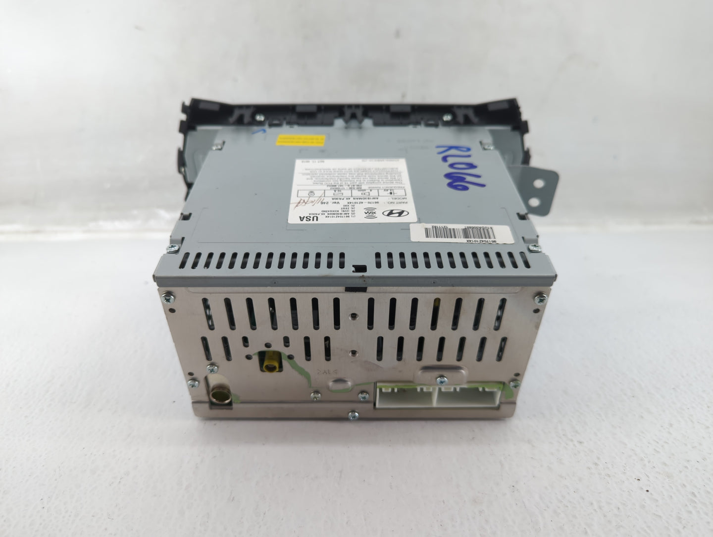 2013-2014 Hyundai Santa Fe Radio AM FM Cd Player Receiver Replacement P/N:96170-4Z1014X Fits Fits 2013 2014 OEM Used Auto Pa