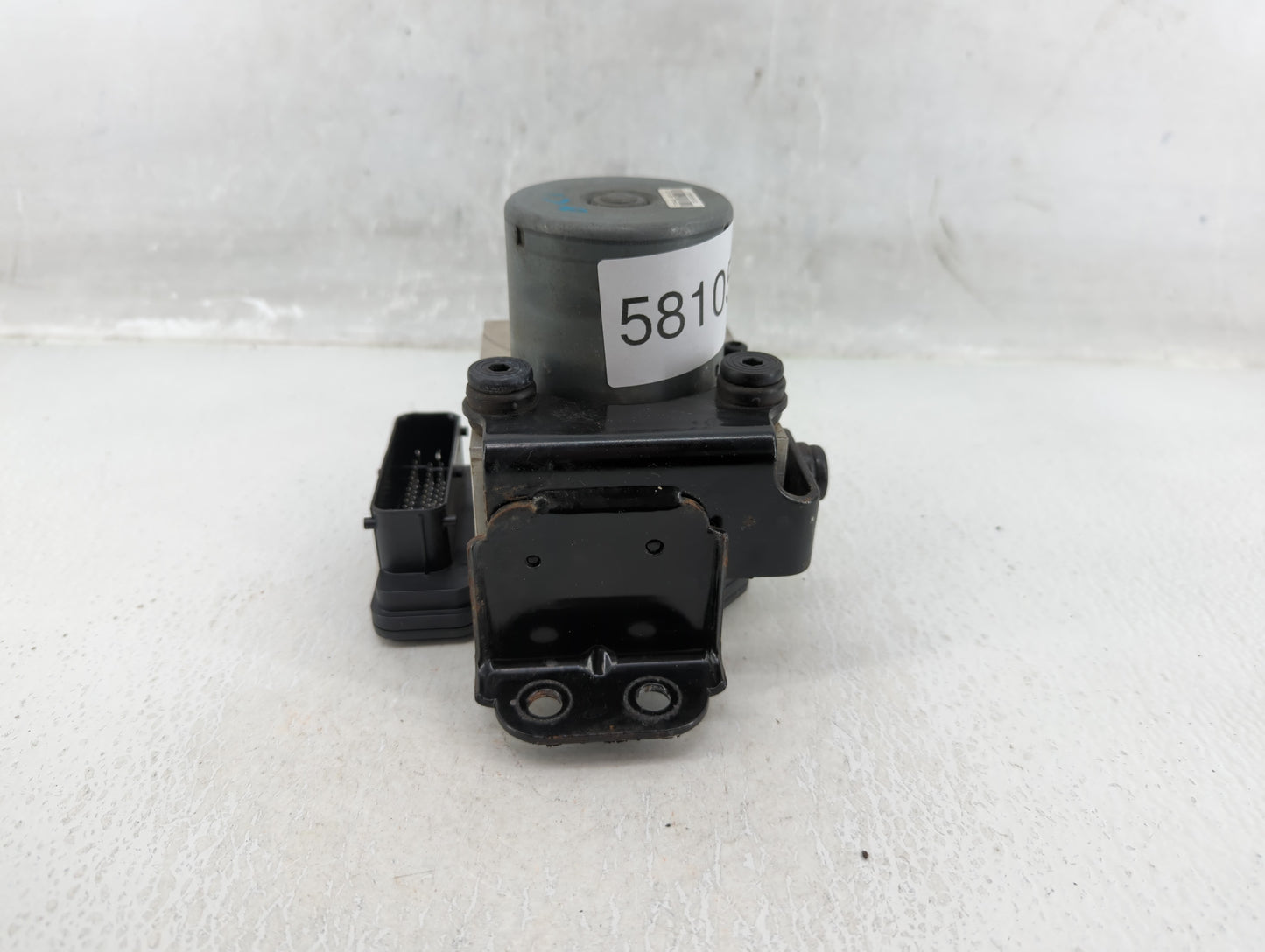 2013-2016 Hyundai Santa Fe ABS Pump Control Module Replacement P/N:58920-B8700 Fits Fits 2013 2014 2015 2016 OEM Used Auto P