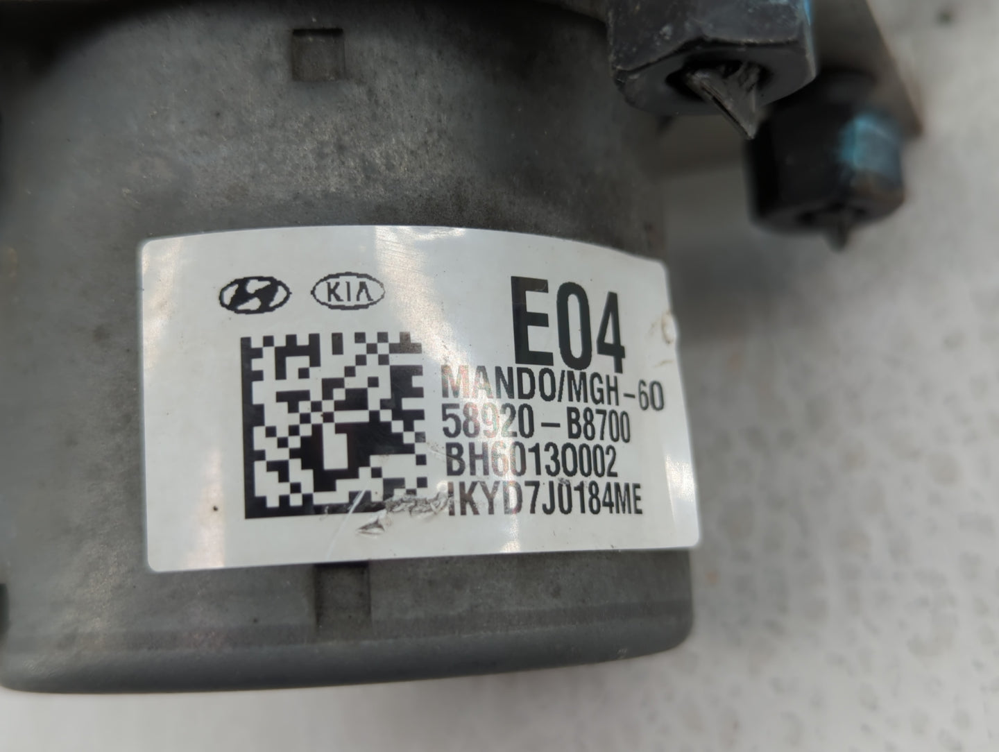 2013-2016 Hyundai Santa Fe ABS Pump Control Module Replacement P/N:58920-B8700 Fits Fits 2013 2014 2015 2016 OEM Used Auto P