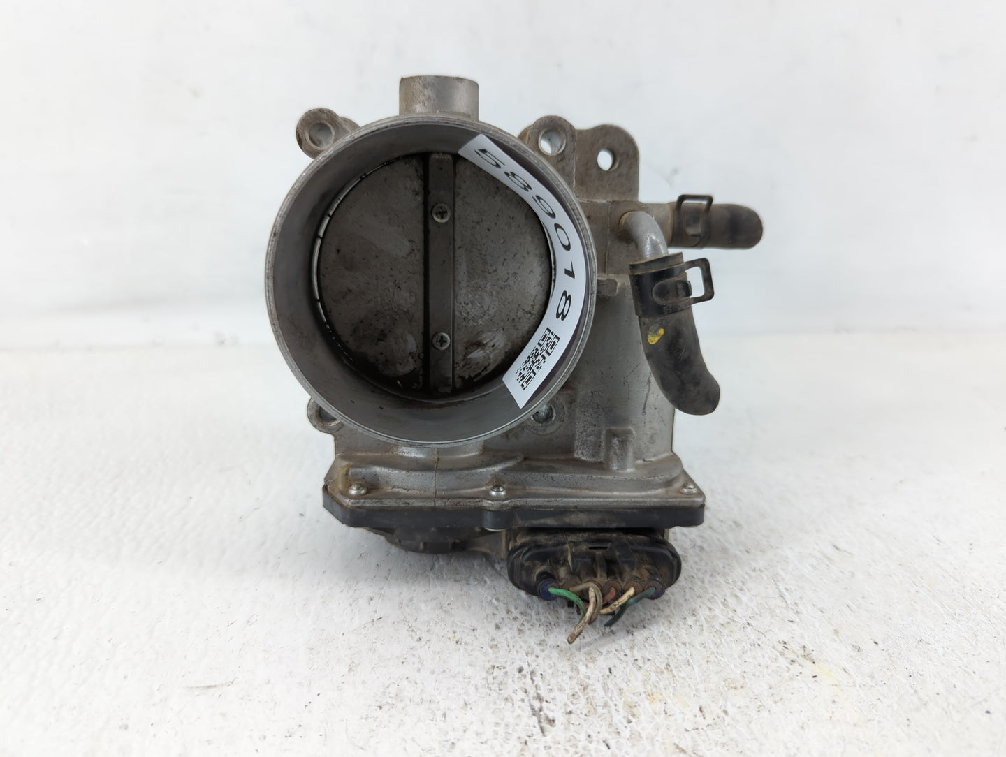 2013-2018 Hyundai Santa Fe Throttle Body P/N:35100-3CAA0 Fits Fits 2012 2013 2014 2015 2016 2017 2018 OEM Used Auto Parts - 
