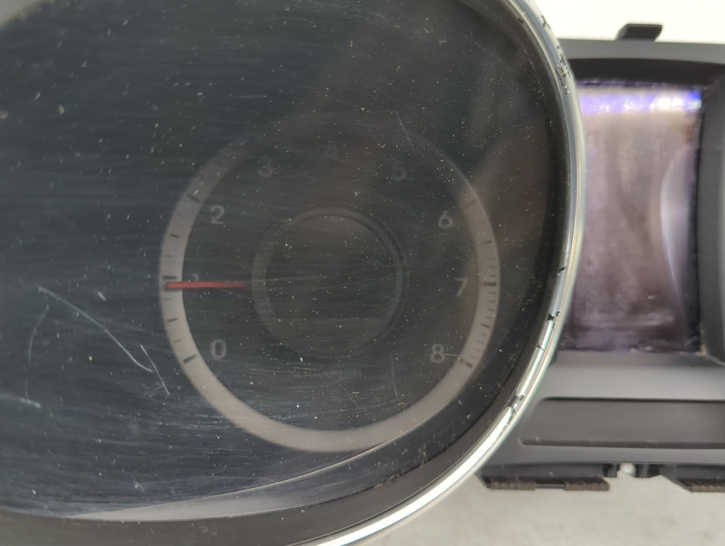 2014 Hyundai Santa Fe Instrument Cluster Speedometer Gauges P/N:94011-B8051 Fits OEM Used Auto Parts - Oemusedautoparts1.com