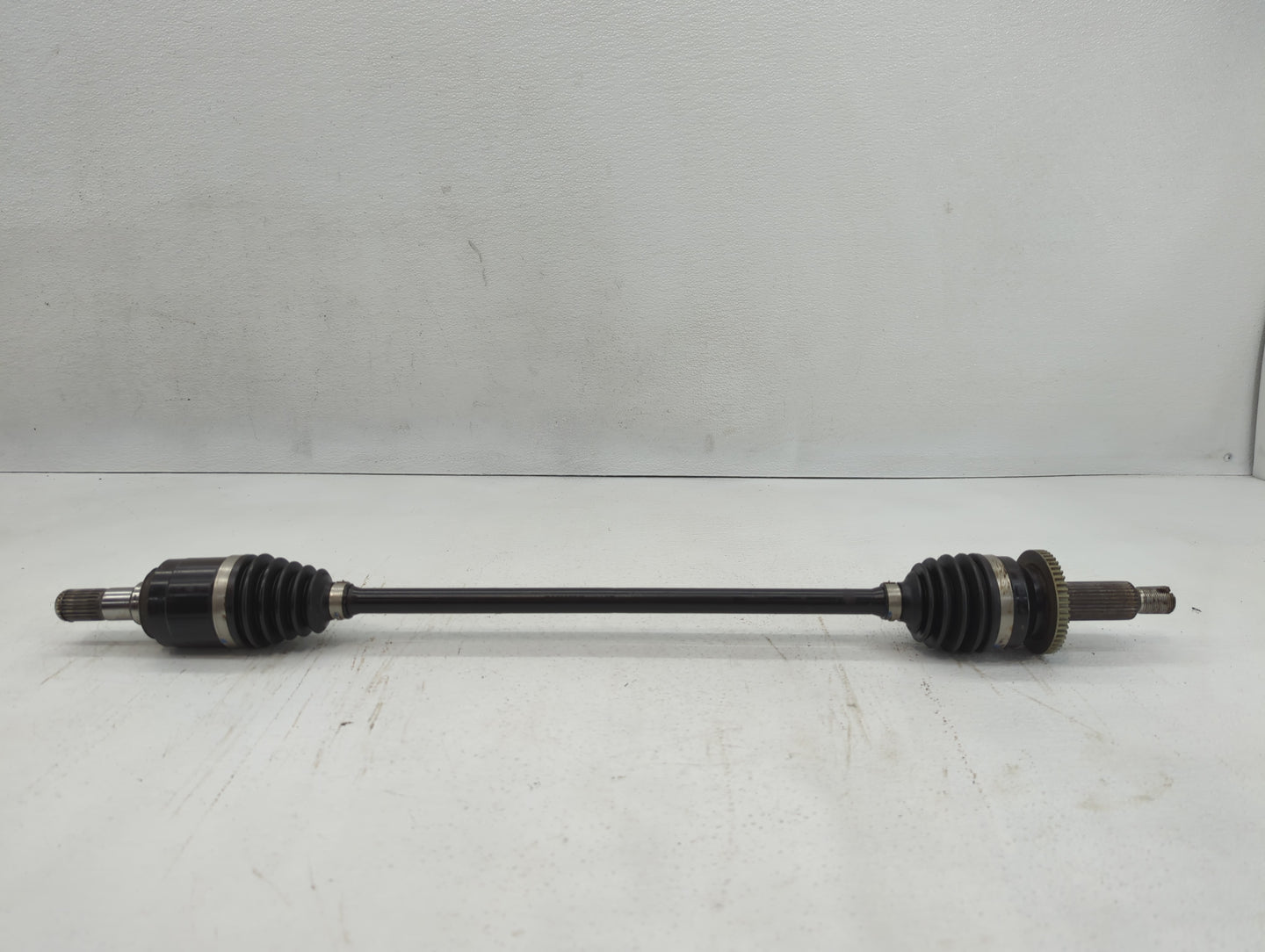 2013-2018 Hyundai Santa Fe Axle Shaft Front Driver Cv C/v - Oemusedautoparts1.com