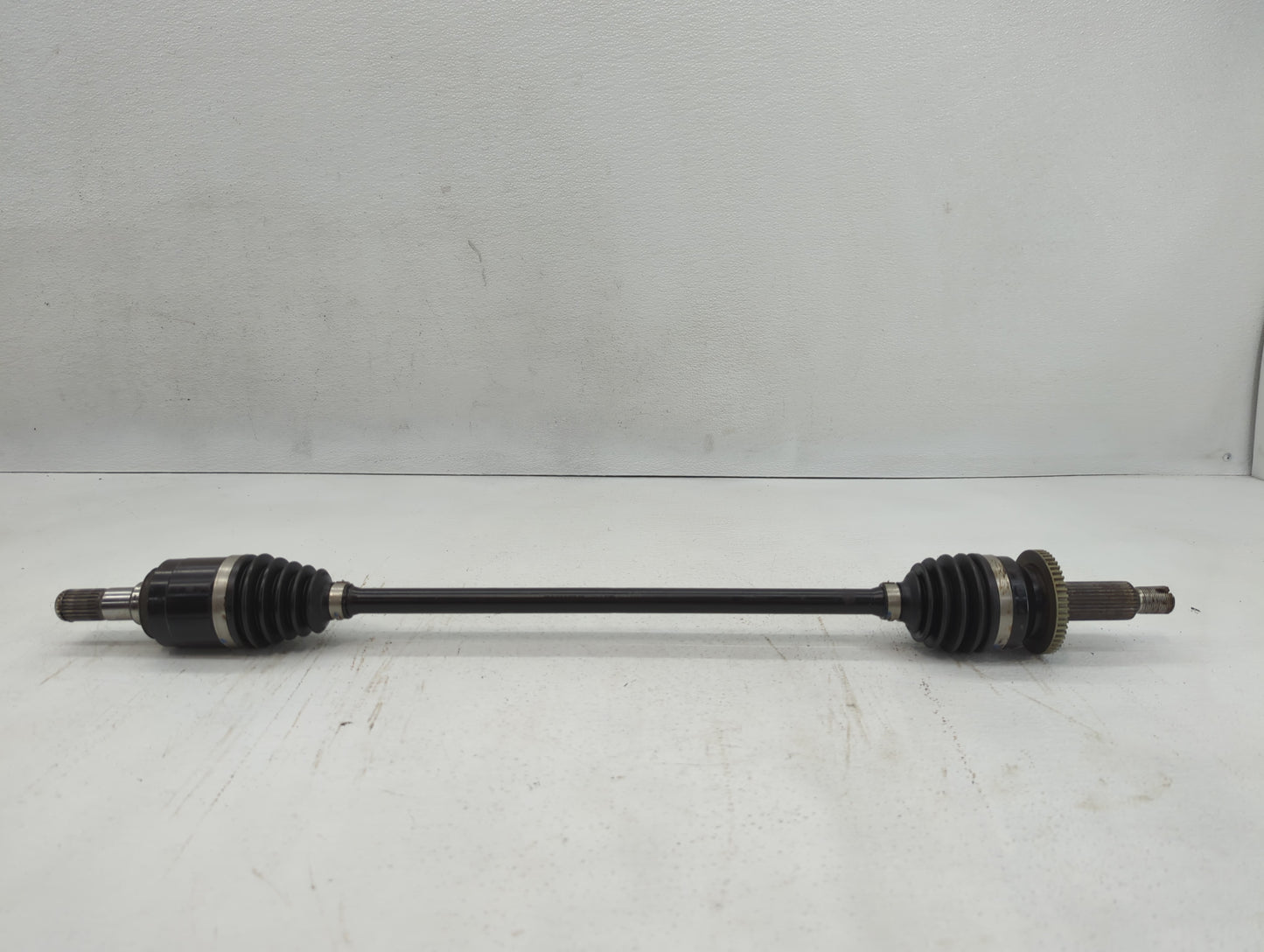 2013-2018 Hyundai Santa Fe Axle Shaft Front Driver Cv C/v - Oemusedautoparts1.com