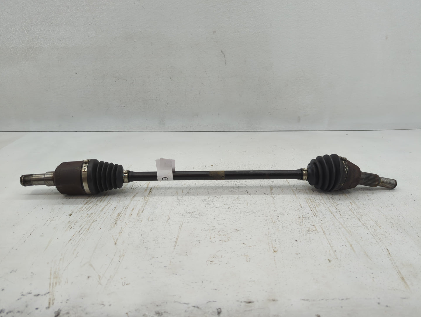 2013-2018 Hyundai Santa Fe Axle Shaft Rear Passenger Cv C/v - Oemusedautoparts1.com