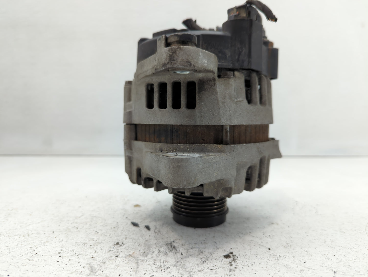 2014 Hyundai Santa Fe Alternator Replacement Generator Charging Assembly Engine OEM P/N:37300-2G800 2612017 B Fits OEM Used 