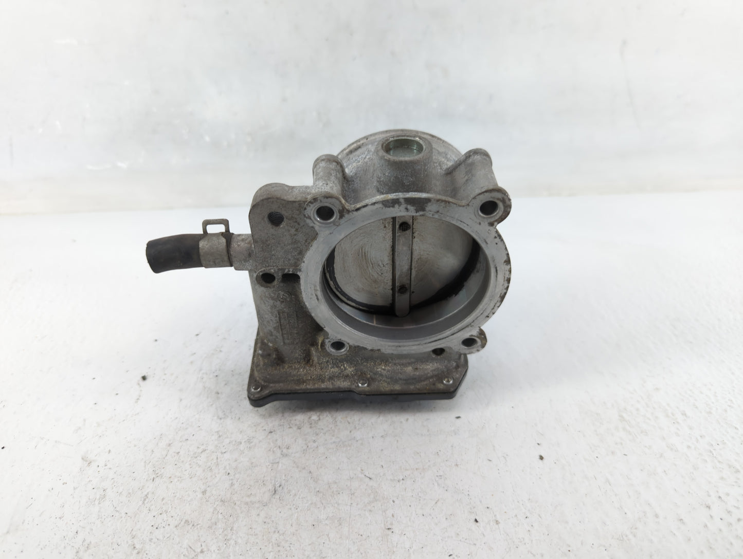 2013-2018 Hyundai Santa Fe Throttle Body P/N:35100-3CAA0 Fits Fits 2012 2013 2014 2015 2016 2017 2018 OEM Used Auto Parts - 