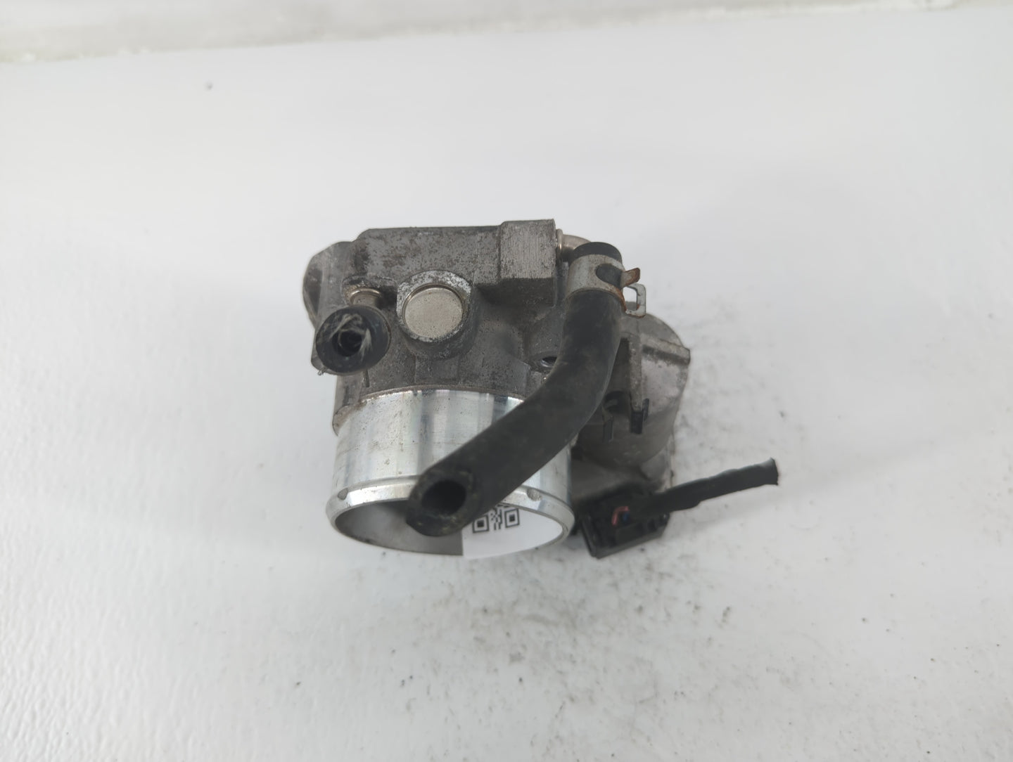 2014 Hyundai Santa Fe Throttle Body P/N:35100-2G700 Fits Fits 2011 2012 2013 2015 2016 OEM Used Auto Parts - Oemusedautopart
