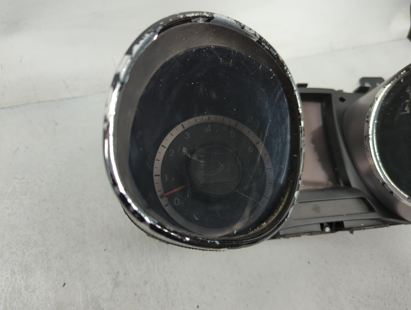 2014 Hyundai Santa Fe Instrument Cluster Speedometer Gauges P/N:1002-791700H 94011-B8051 Fits OEM Used Auto Parts - Oemuseda