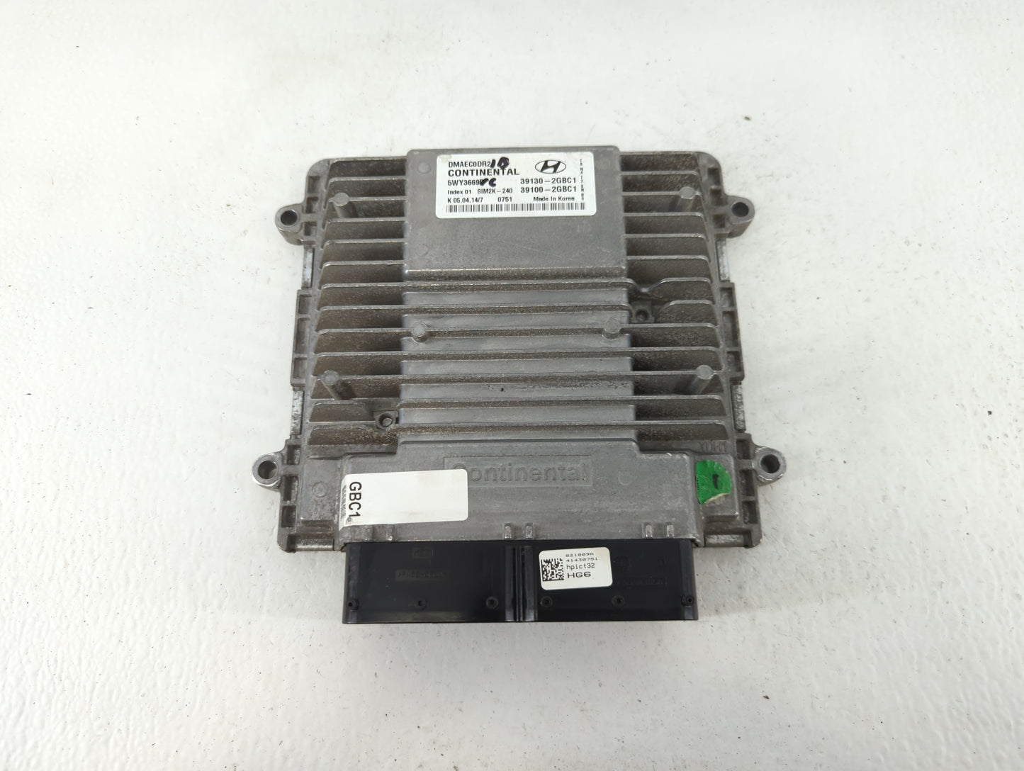 2014 Hyundai Santa Fe PCM Engine Control Computer ECU ECM PCU OEM P/N:39100-2GBC1 39130-2GBC1 Fits OEM Used Auto Parts - Oem