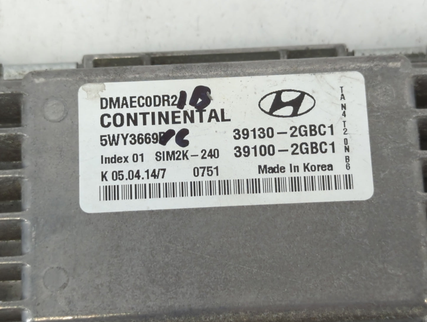 2014 Hyundai Santa Fe PCM Engine Control Computer ECU ECM PCU OEM P/N:39100-2GBC1 39130-2GBC1 Fits OEM Used Auto Parts - Oem