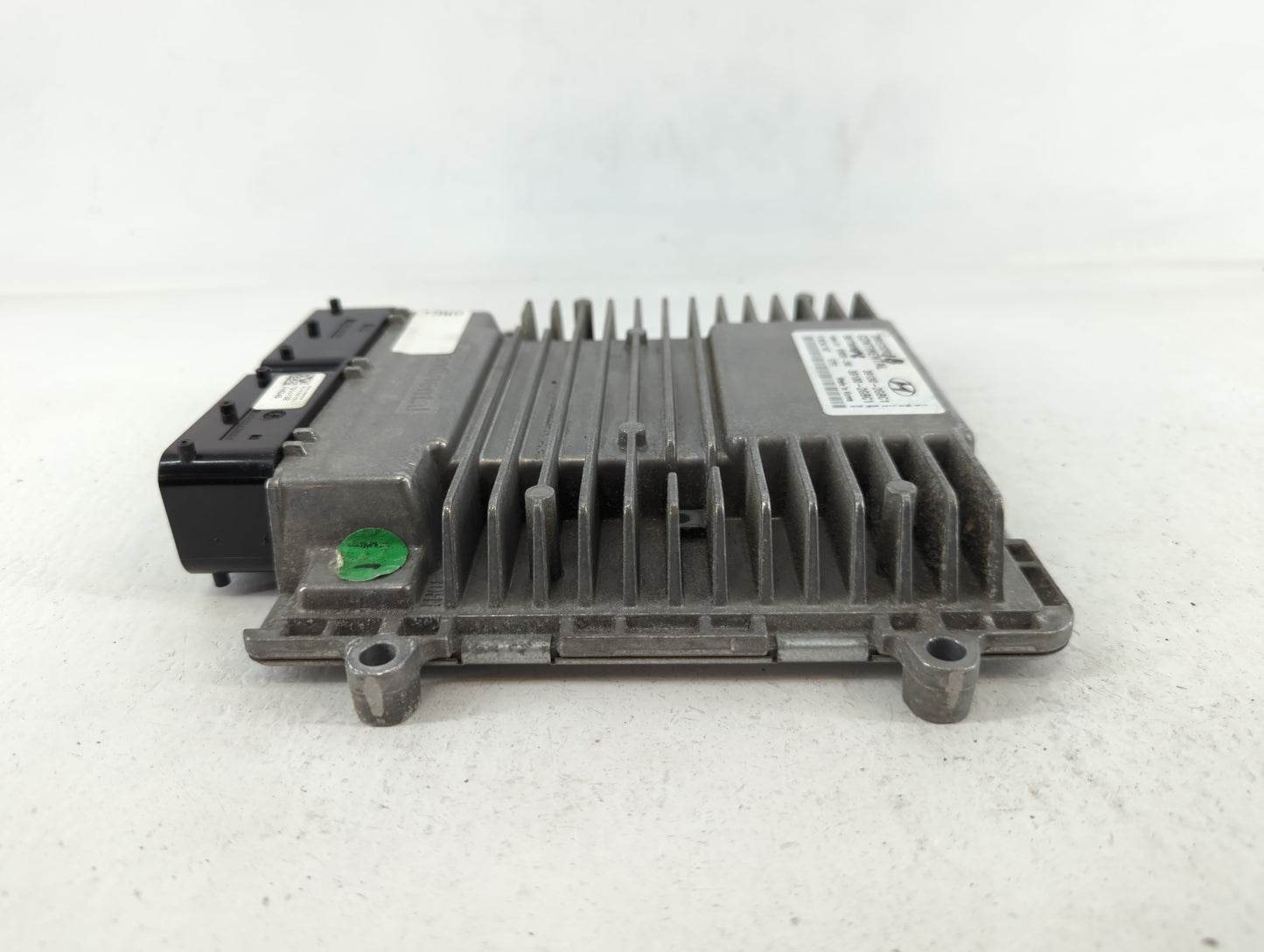2014 Hyundai Santa Fe PCM Engine Control Computer ECU ECM PCU OEM P/N:39100-2GBC1 39130-2GBC1 Fits OEM Used Auto Parts - Oem