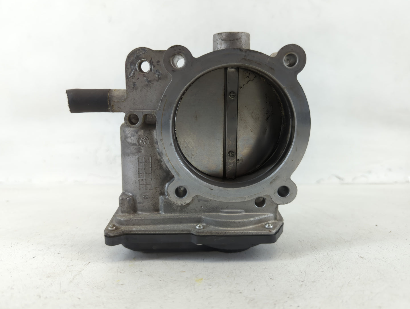 2013-2018 Hyundai Santa Fe Throttle Body P/N:35100-3CAA0 Fits Fits 2012 2013 2014 2015 2016 2017 2018 OEM Used Auto Parts - 