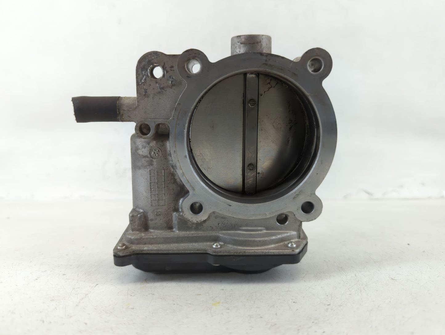 2013-2018 Hyundai Santa Fe Throttle Body P/N:35100-3CAA0 Fits Fits 2012 2013 2014 2015 2016 2017 2018 OEM Used Auto Parts - 