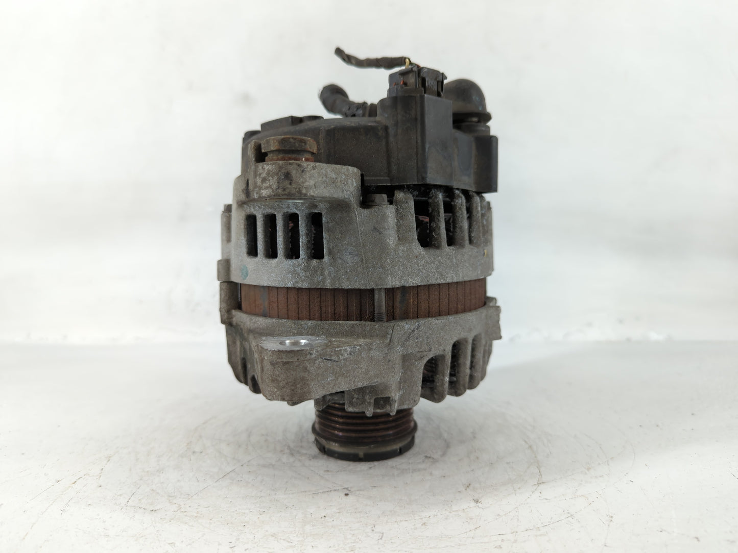 2014 Hyundai Santa Fe Alternator Replacement Generator Charging Assembly Engine OEM P/N:37300-2G850 Fits Fits 2015 OEM Used 