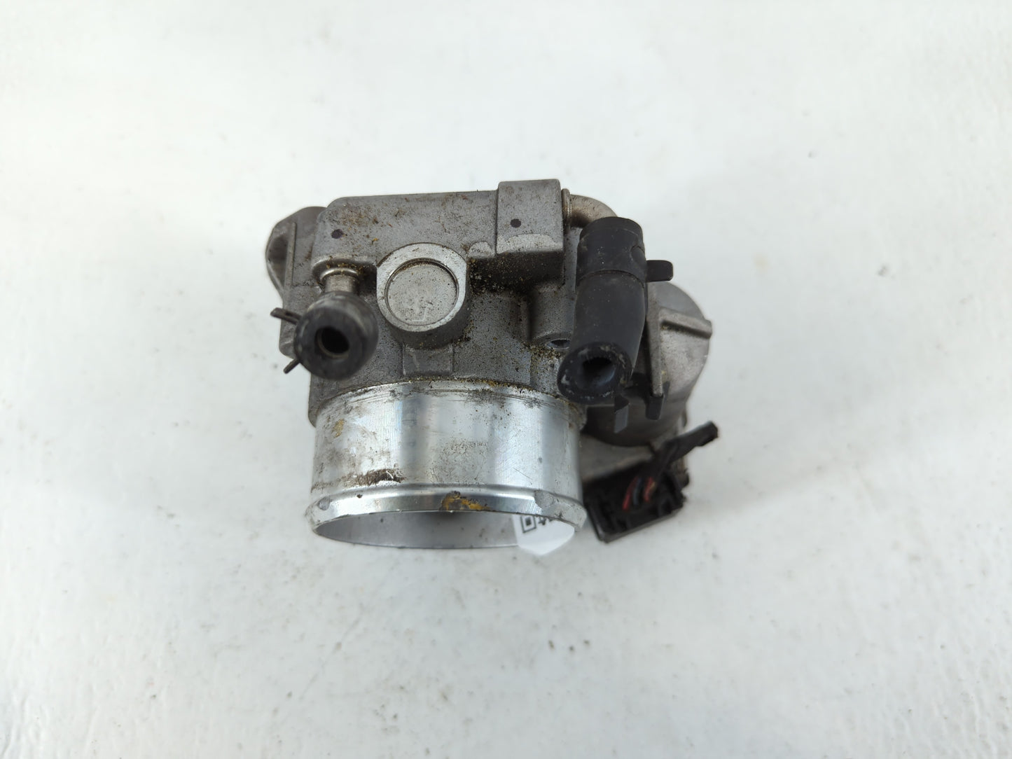 2014 Hyundai Santa Fe Throttle Body P/N:35100-2G700 Fits Fits 2011 2012 2013 2015 2016 OEM Used Auto Parts - Oemusedautopart