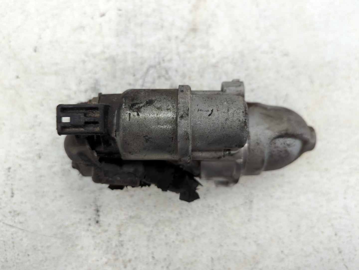 2014-2016 Hyundai Santa Fe Car Starter Motor Solenoid OEM P/N:36100-2G400 Fits Fits 2014 2015 2016 OEM Used Auto Parts - Oem