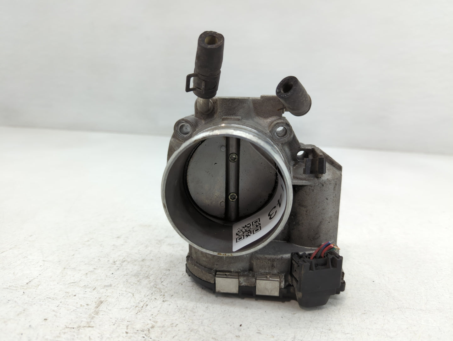 2014 Hyundai Santa Fe Throttle Body P/N:35100-2G700 Fits Fits 2011 2012 2013 2015 2016 OEM Used Auto Parts - Oemusedautopart