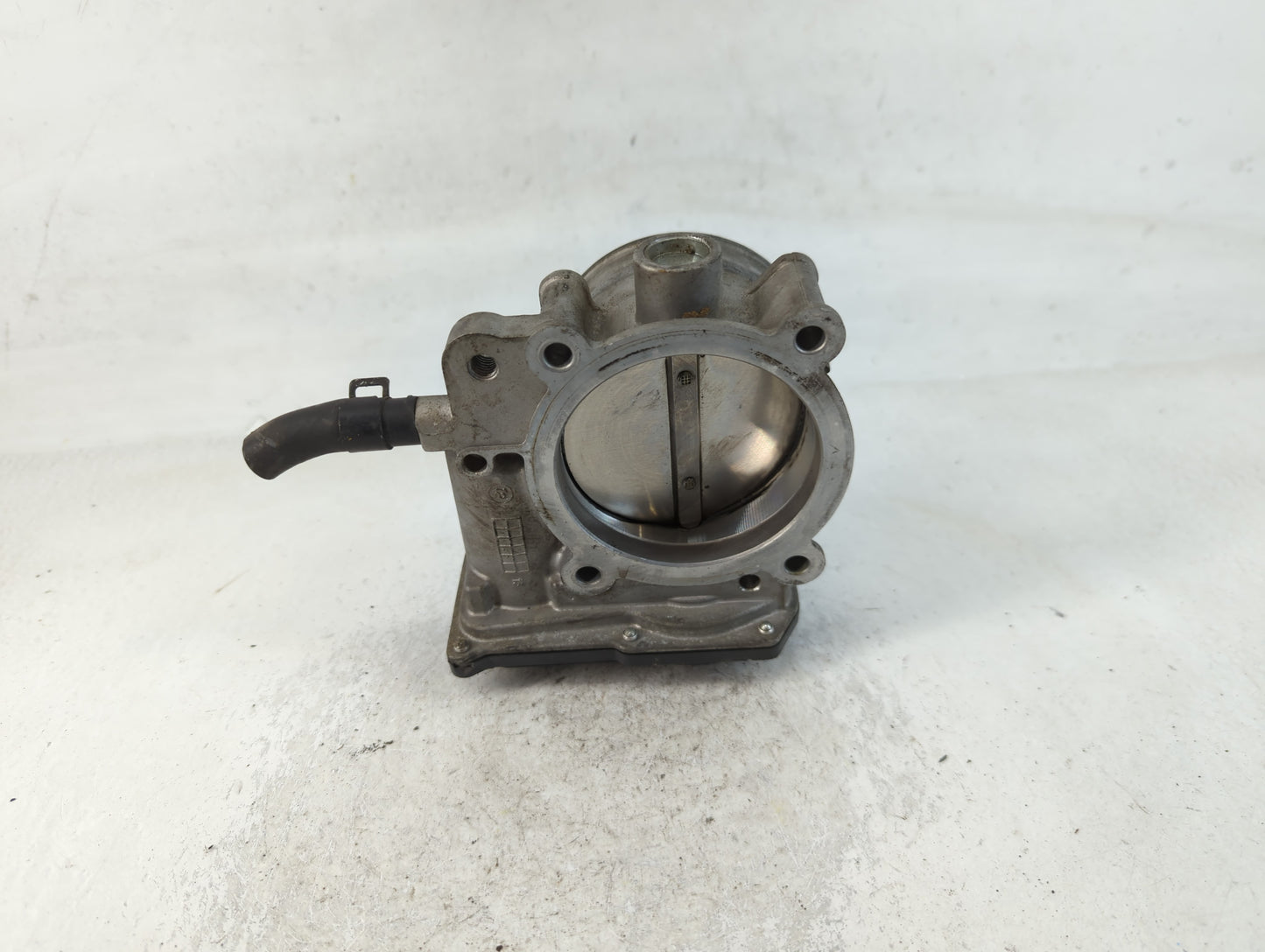 2013-2018 Hyundai Santa Fe Throttle Body P/N:35100-3CAA0 Fits Fits 2012 2013 2014 2015 2016 2017 2018 OEM Used Auto Parts - 