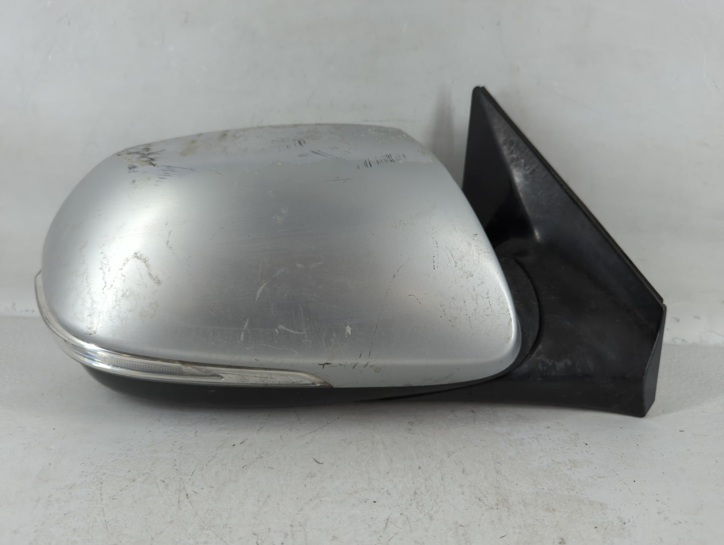 2013-2016 Hyundai Santa Fe Passenger Side View Mirror - Right Door Mirror OEM Used - Oemusedautoparts1.com