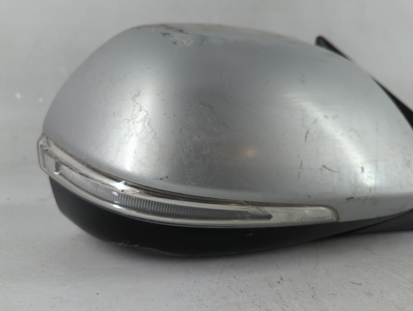 2013-2016 Hyundai Santa Fe Passenger Side View Mirror - Right Door Mirror OEM Used - Oemusedautoparts1.com
