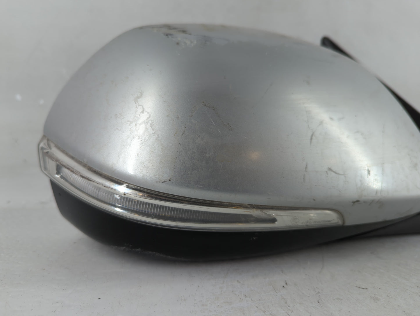 2013-2016 Hyundai Santa Fe Passenger Side View Mirror - Right Door Mirror OEM Used - Oemusedautoparts1.com